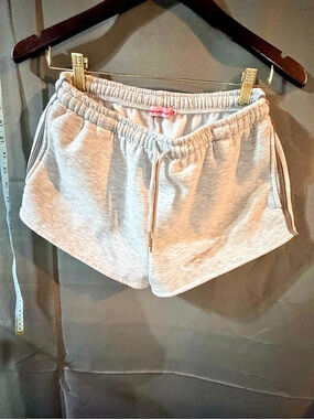 Seventh & Sunset Gray Athletic Shorts Size Medium Like New